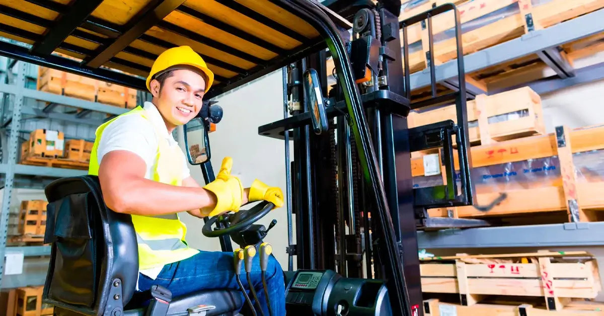 conheca 5 tipos de empilhadeira mais comuns na industria